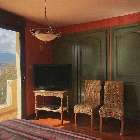 Large Family With Sea View Near Palombaggia *